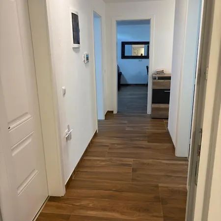Apartament Erdgeschosswohnung Mit Terasse *