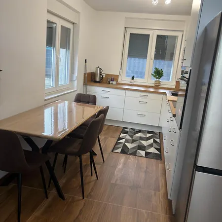 Apartament Erdgeschosswohnung Mit Terasse St. Pölten